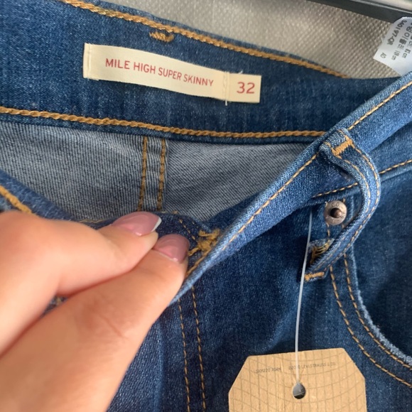 NWT! LEVI’S SUPER SKINNY JEANS - Picture 2 of 3